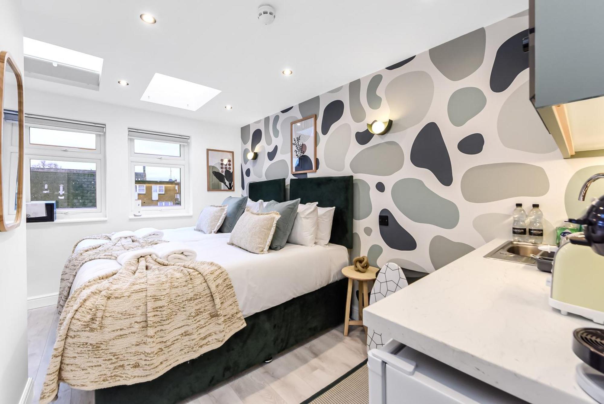 Sleek & Modern Studio Getaway With Artistic Flair London Luaran gambar