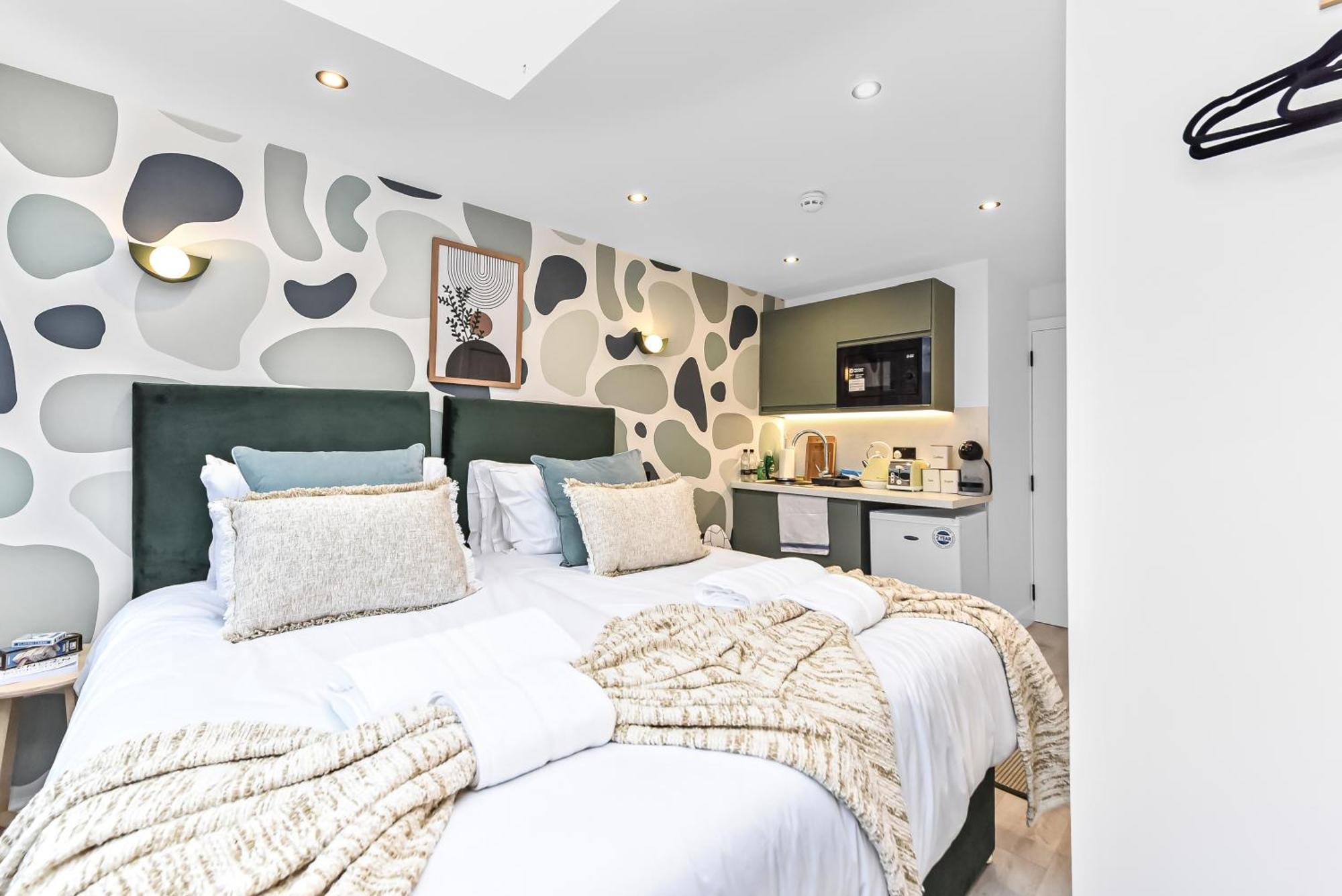 Sleek & Modern Studio Getaway With Artistic Flair London Luaran gambar